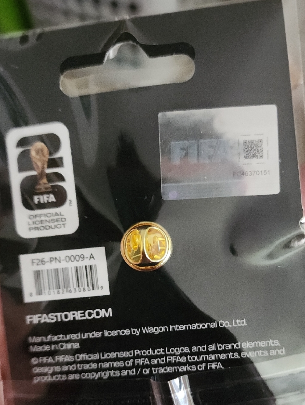 2026 FIFA World Cup Pin - Green, Red & Gold - Picture 2 of 2